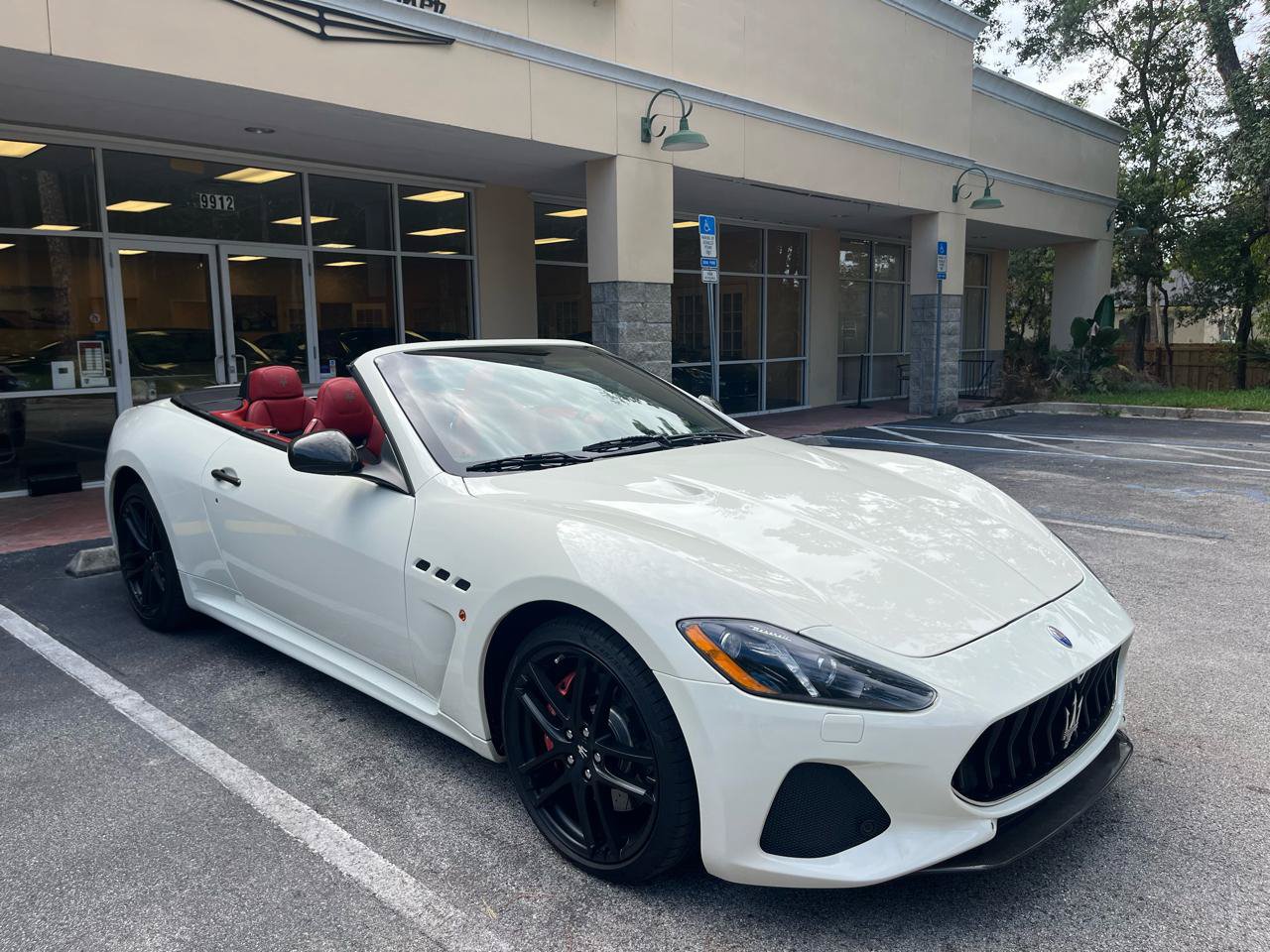Used 2018 Maserati GranTurismo MC RWD image 1