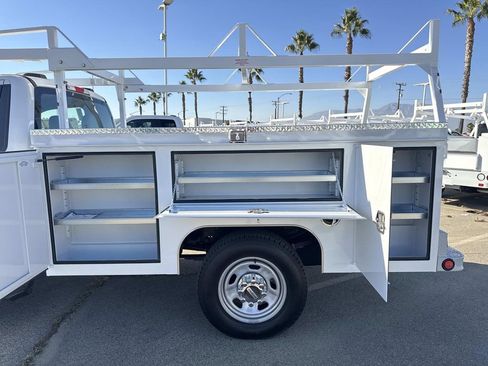 New 2026 Ford F350 XL w/ XL Chrome Package image 18