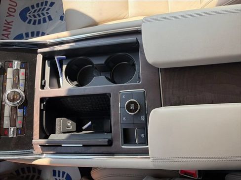Used 2024 Lincoln Navigator Reserve AWD/4WD image 24