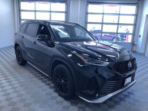 Certified 2025 Toyota Highlander XSE AWD/4WD image 36