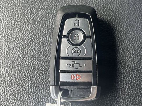 Used 2024 Ford F350 Lariat w/ Lariat Ultimate Package AWD/4WD image 4