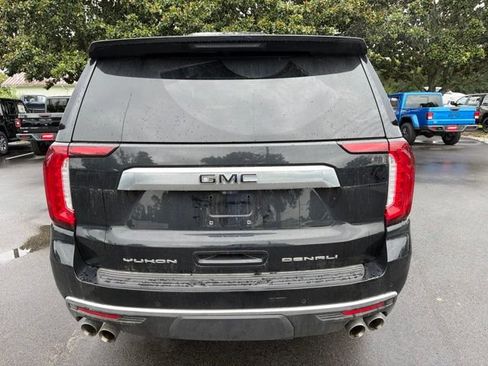 Used 2021 GMC Yukon Denali w/ Denali Ultimate Package AWD/4WD image 5