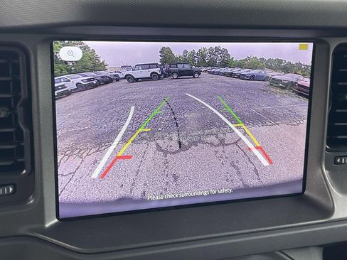 New 2025 Ford Bronco 4-Door image 10