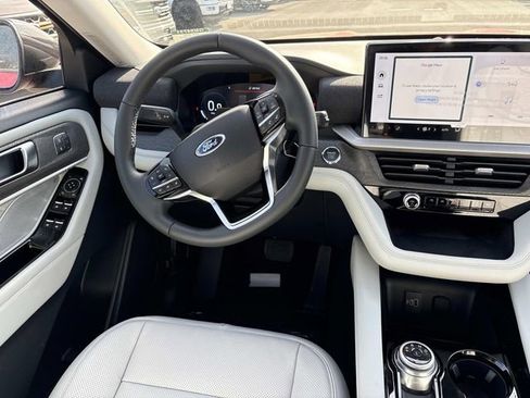 New 2026 Ford Explorer Platinum AWD/4WD image 15