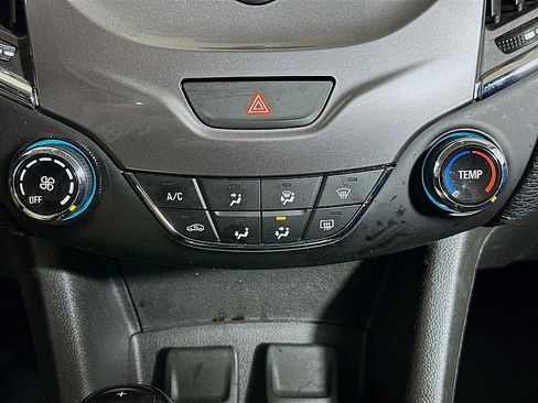 Used 2016 Chevrolet Cruze LT image 14