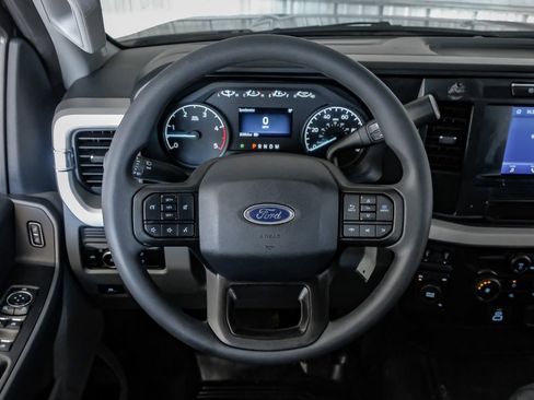 Used 2023 Ford F350 XLT w/ Camper Package image 16