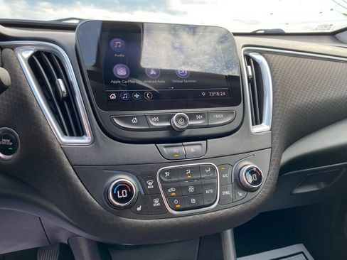 Used 2020 Chevrolet Malibu LT FWD image 21