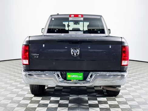 Used 2020 RAM 1500 Classic SLT image 8