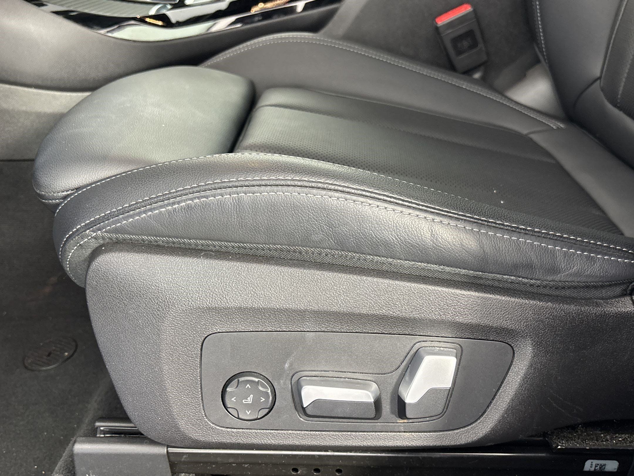 Used 2023 BMW X3 sDrive30i w/ Convenience Package RWD image 15