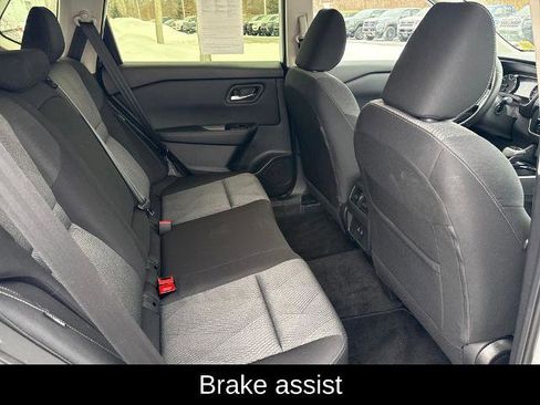 Certified 2025 Nissan Rogue SV image 13