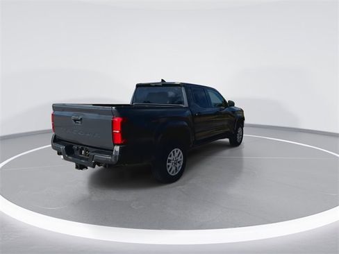 Used 2024 Toyota Tacoma SR image 11
