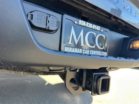 Used 2022 Toyota Tacoma TRD Off-Road image 36