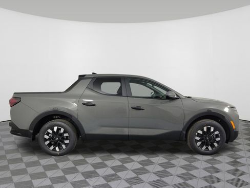 New 2025 Hyundai Santa Cruz SE image 2