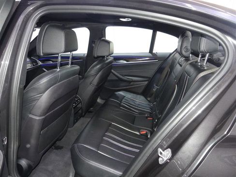 Used 2018 BMW 530i xDrive image 27