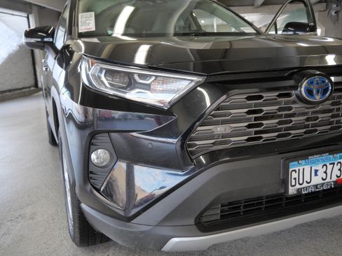 Used 2021 Toyota RAV4 Limited w/ Limited Grade Weather Package image 16