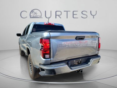 Used 2023 Chevrolet Colorado LT w/ LT Convenience Package II RWD image 2
