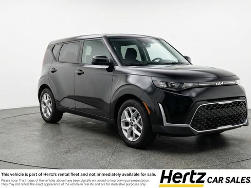 Used 2025 Kia Soul LX w/ LX Technology Package FWD image 1