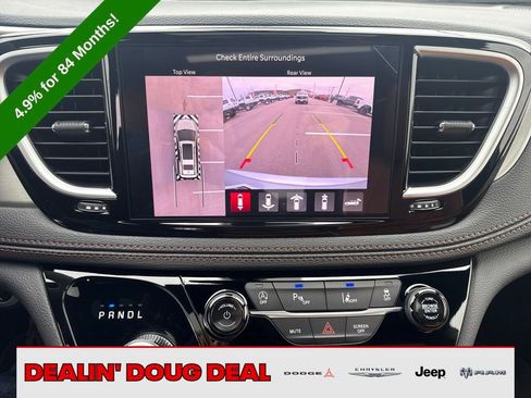 New 2026 Chrysler Pacifica Pinnacle image 19