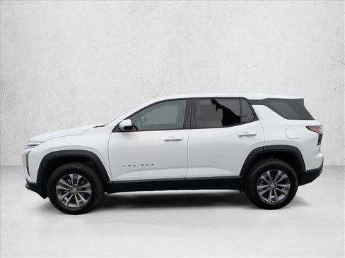 Used 2025 Chevrolet Equinox LT image 9