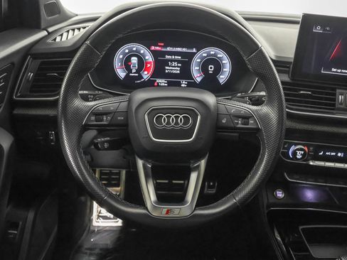 Used 2022 Audi SQ5 Premium Plus w/ Premium Plus Package image 26