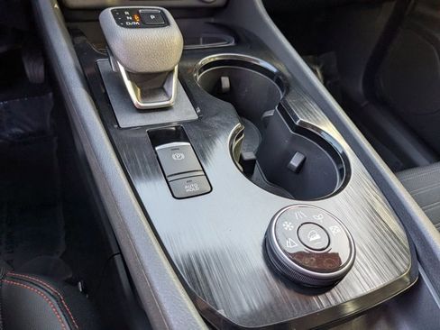 Certified 2025 Nissan Rogue SV image 12