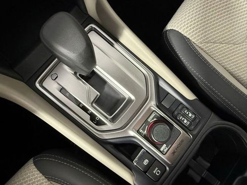 Used 2019 Subaru Forester Premium AWD/4WD image 28