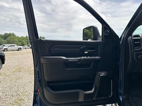Used 2024 RAM 3500 Limited AWD/4WD image 26