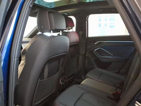 Certified 2025 Audi Q3 2.0T Premium Plus w/ Premium Plus Package image 20