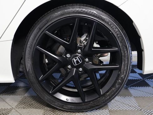 Used 2024 Honda Civic Sport image 16