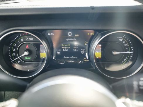 Used 2023 Jeep Wrangler Sahara w/ Cold Weather Group image 21