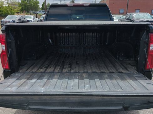 Used 2021 Chevrolet Silverado 1500 RST w/ Convenience Package II AWD/4WD image 16