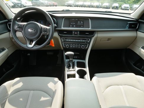 Used 2018 Kia Optima LX FWD image 10