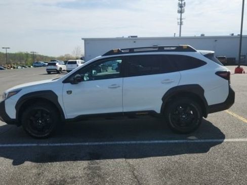 Used 2025 Subaru Outback Wilderness image 5
