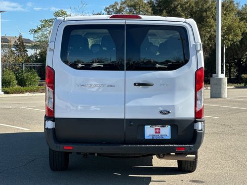 Used 2022 Ford Transit 350 XLT image 5