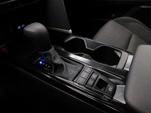 Used 2025 Toyota Camry LE image 43