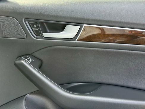 Used 2013 Audi Q5 3.0T Premium Plus w/ Audi MMI Navigation Plus Pkg image 48