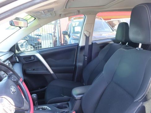 Used 2013 Toyota RAV4 XLE w/ Preferred Accessory Pkg FWD image 18