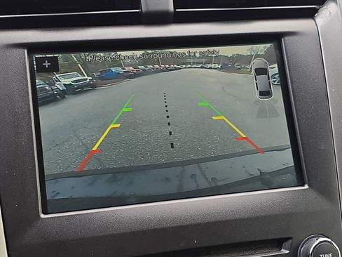 Used 2017 Ford Fusion SE w/ Fusion SE Technology Package image 23