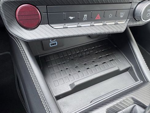 Used 2024 Ford Mustang GT Premium image 36