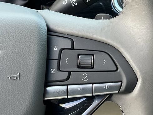 Used 2024 Cadillac XT6 Premium Luxury w/ Technology Package image 28