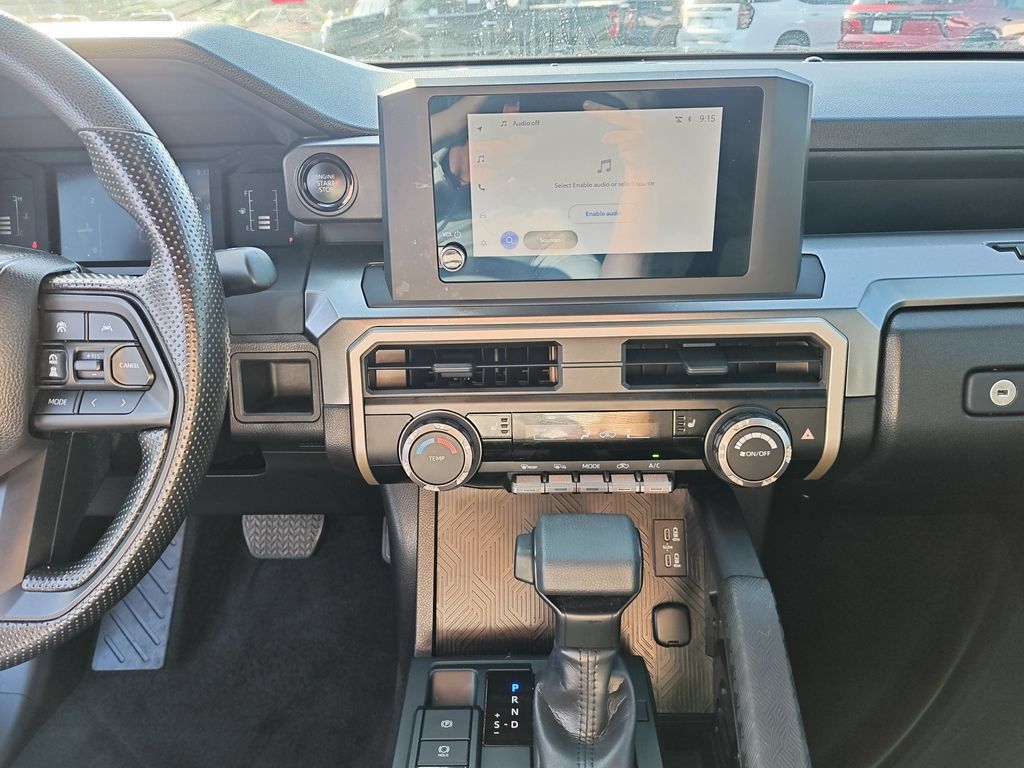 Used 2025 Toyota Tacoma SR5 AWD/4WD image 21