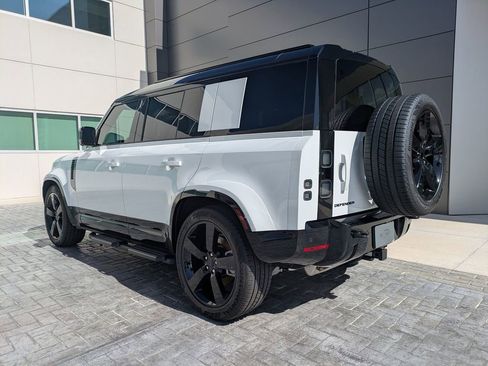 New 2026 Land Rover Defender 110 X-Dynamic SE AWD/4WD image 7