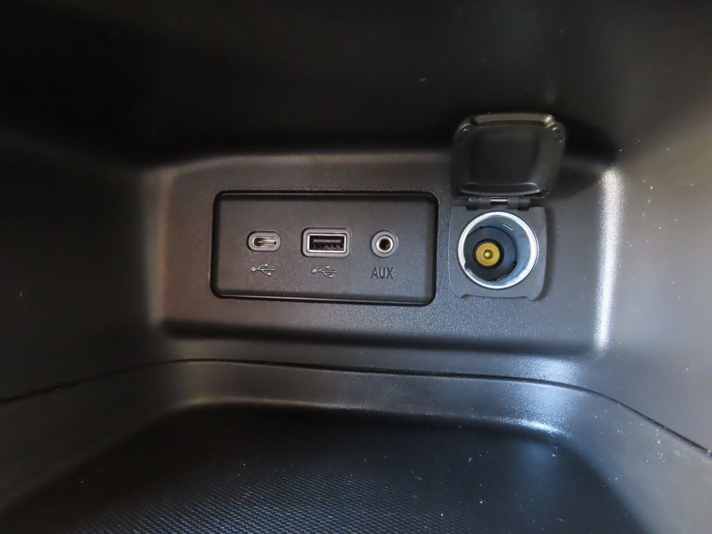 Certified 2024 Chevrolet Equinox RS AWD/4WD image 9