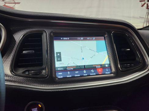 Used 2019 Dodge Challenger SRT Hellcat Redeye image 22