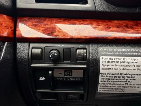 Used 2011 Subaru Outback 3.6R Limited image 35