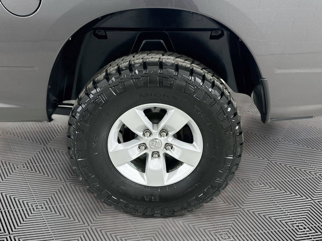 Used 2019 RAM 1500 Classic SLT AWD/4WD image 26