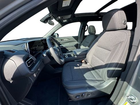 New 2026 Chevrolet Traverse LT w/ Sun and Wheel Package image 9