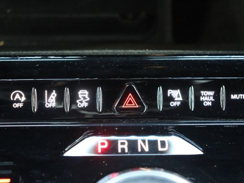 Used 2024 Jeep Wagoneer L Series II w/ Flexible Seating Group image 46