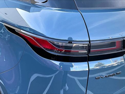 Used 2026 Land Rover Range Rover Evoque Dynamic SE image 28