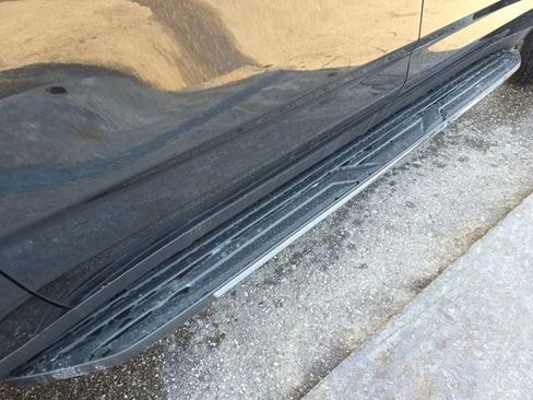 New 2026 Chevrolet Suburban LS image 20